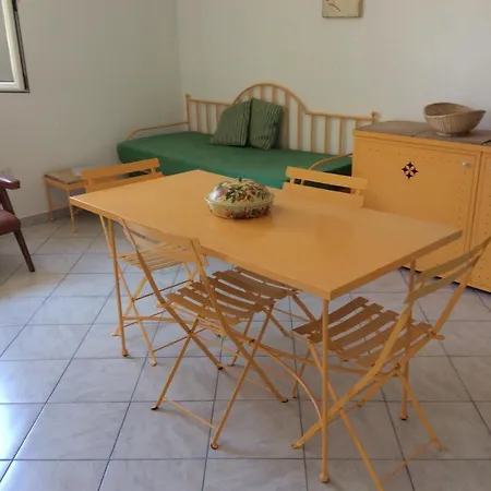 Casa Vacanza Autonoma Immersa Nel Verde Lejlighed *