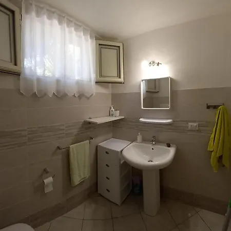 Casa Vacanza Autonoma Immersa Nel Verde Lejlighed